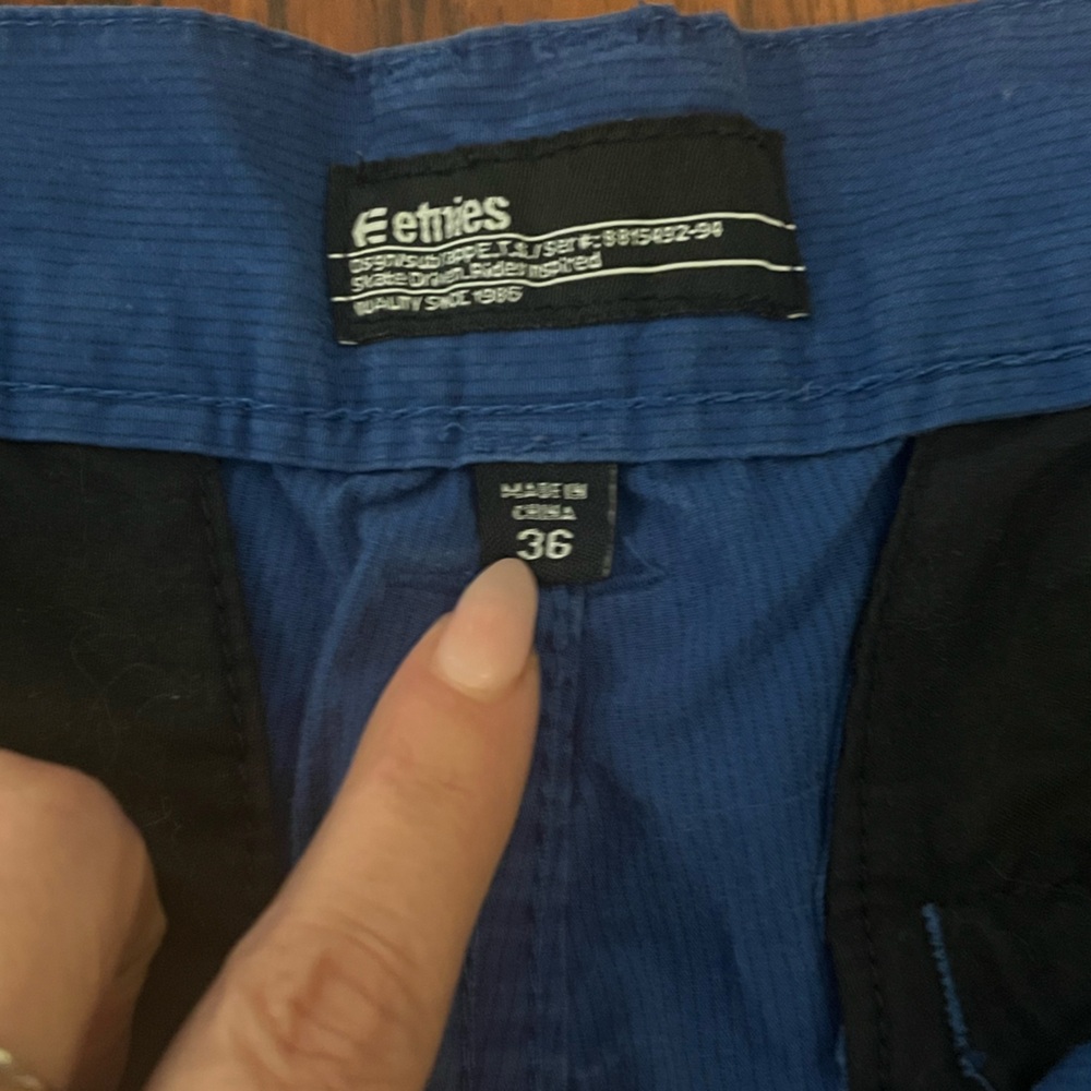 Bright blue men’s summer shorts size 36 - Picture 3 of 7
